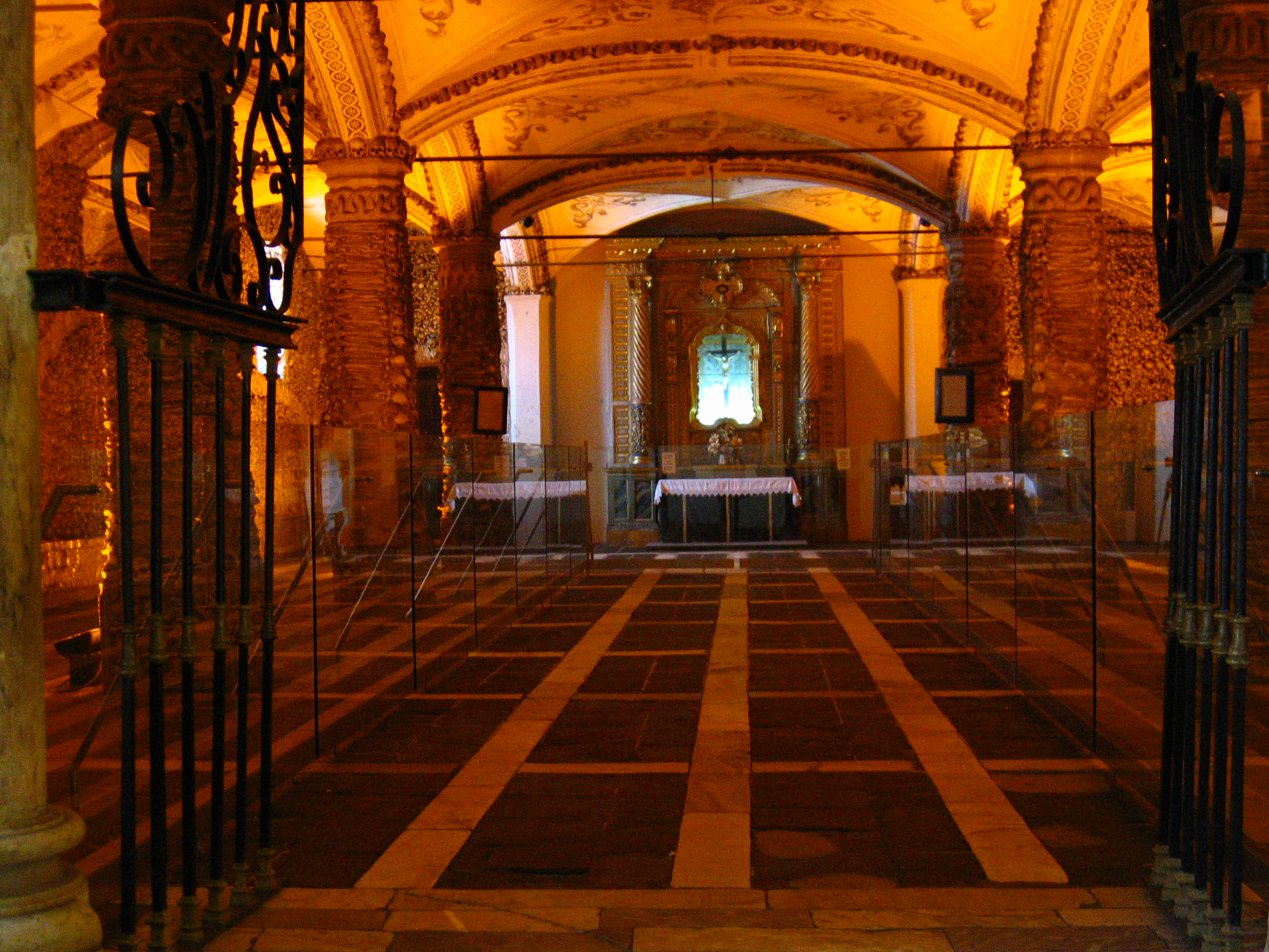 Évora, Capela dos Ossos, capilla de los huesos, turismo, turismo espiritual, Alentejo
