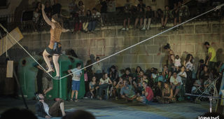 Valentiarte vuelve con circo, música y cultura a las calles de Valencia de Alcántara con todo el 'amor al arte'