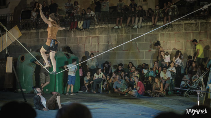 Valentiarte vuelve con circo msica y cultura a las calles de Valencia de Alcntara con todo el amor al arte